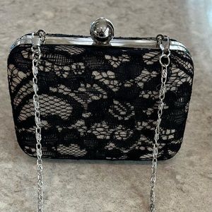 NWOT hard backed lace evening clutch with chain